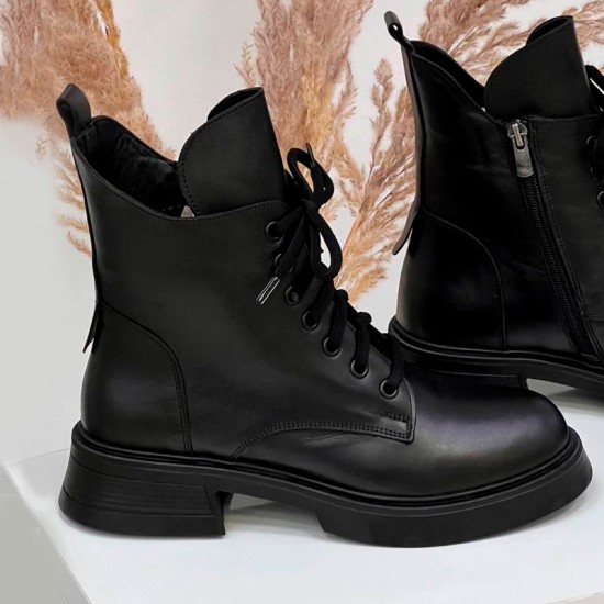 Женские ботинки из кожи 135-09